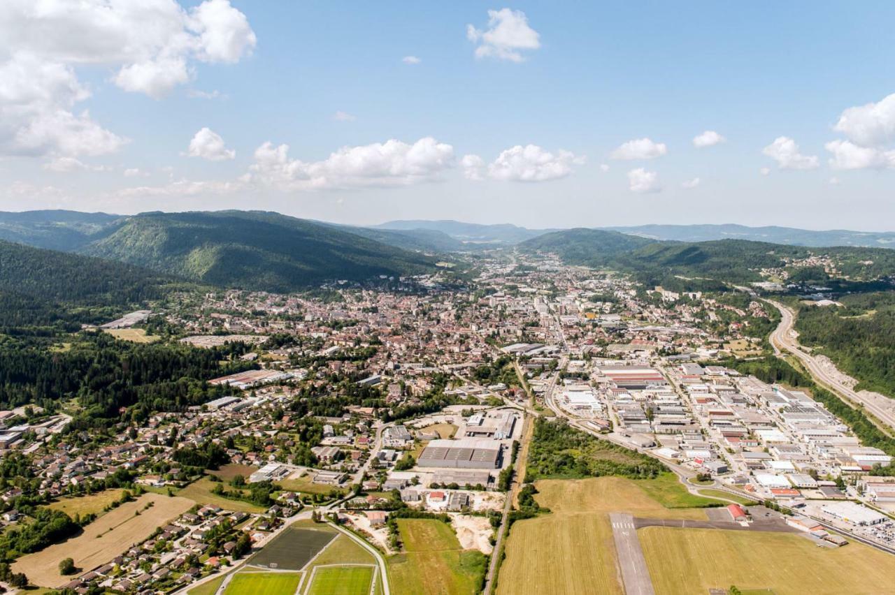 Joli Appartement Au Coeur D'Oyonnax Exteriér fotografie